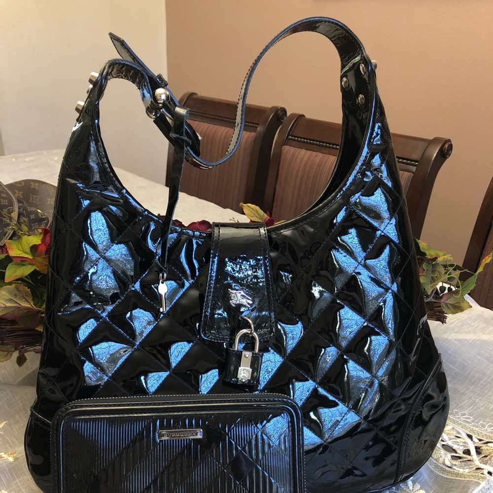 Authentic Burberry set - Picture 2 of 8